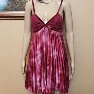 Velvet & lace festival spaghetti strap top small